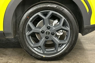 Vehicle Thumbnail 10