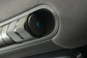 Vehicle Thumbnail 30