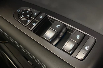 Vehicle Thumbnail 40