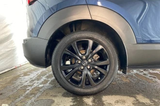 Vehicle Thumbnail 11