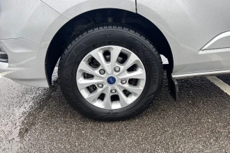 Vehicle Thumbnail 11