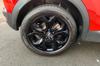Vehicle Thumbnail 11