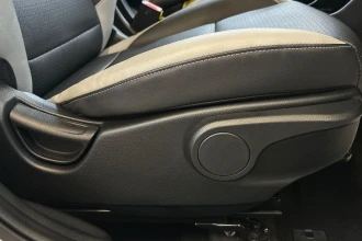 Vehicle Thumbnail 42