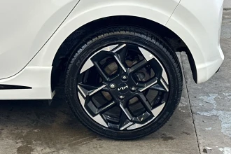 Vehicle Thumbnail 11