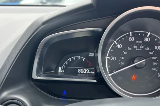 Vehicle Thumbnail 35