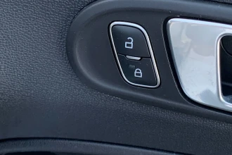 Vehicle Thumbnail 32