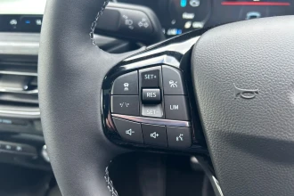 Vehicle Thumbnail 31