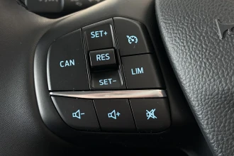 Vehicle Thumbnail 32