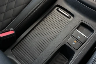 Vehicle Thumbnail 44