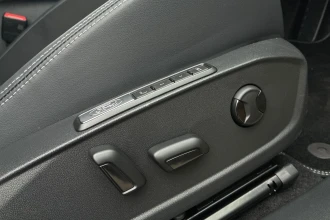 Vehicle Thumbnail 31