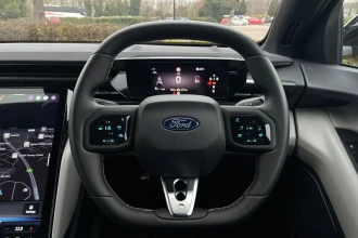 Vehicle Thumbnail 32