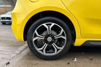 Vehicle Thumbnail 19