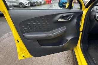 Vehicle Thumbnail 25