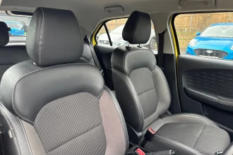 Vehicle Thumbnail 42