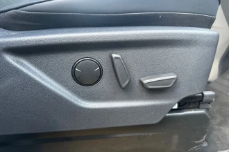Vehicle Thumbnail 34