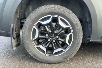 Vehicle Thumbnail 35