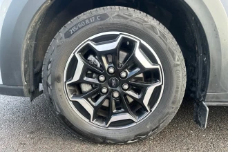 Vehicle Thumbnail 11