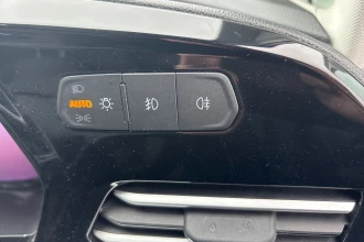 Vehicle Thumbnail 28