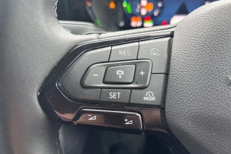 Vehicle Thumbnail 32