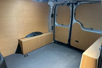 Vehicle Thumbnail 16