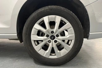 Vehicle Thumbnail 18