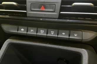 Vehicle Thumbnail 33