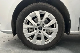 Vehicle Thumbnail 11