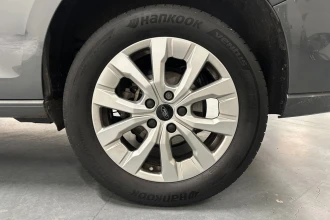 Vehicle Thumbnail 18