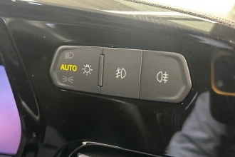 Vehicle Thumbnail 26