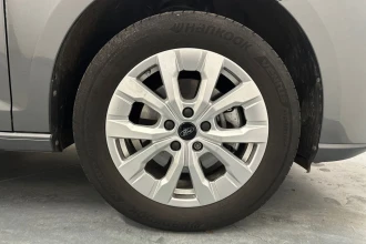 Vehicle Thumbnail 24