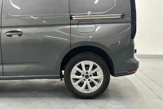 Vehicle Thumbnail 39