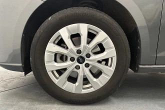 Vehicle Thumbnail 11