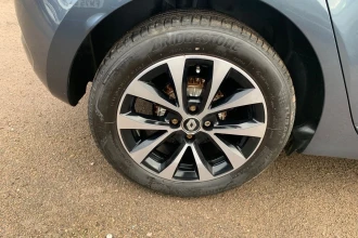 Vehicle Thumbnail 22