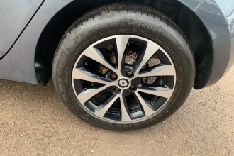 Vehicle Thumbnail 26