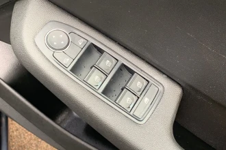 Vehicle Thumbnail 33