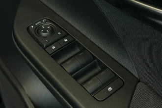 Vehicle Thumbnail 25