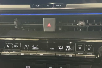 Vehicle Thumbnail 37