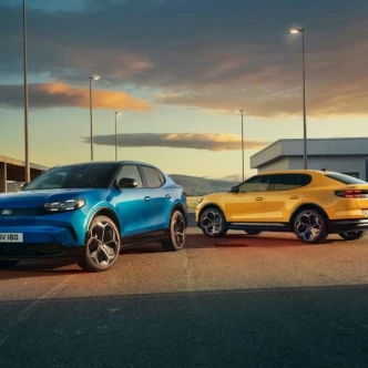 Charging an Electric Car with Solar Panels: Is It Worth It?