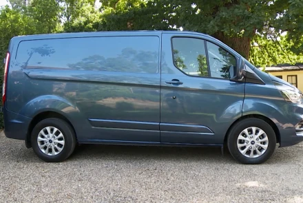 Ford Transit Custom Listing Image