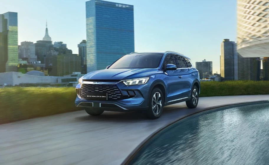BYD Sealion 5 DM-i Review - A Practical Plug-In Hybrid SUV for Modern Families