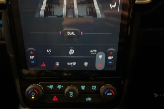 Vehicle Thumbnail 32