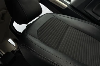 Vehicle Thumbnail 50