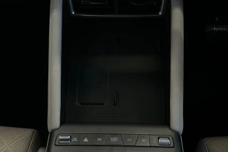 Vehicle Thumbnail 32