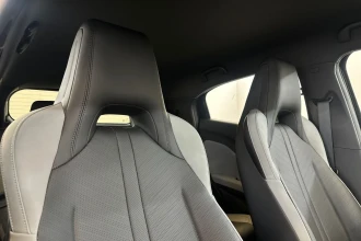 Vehicle Thumbnail 39