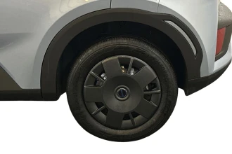 Vehicle Thumbnail 10