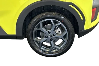 Vehicle Thumbnail 10