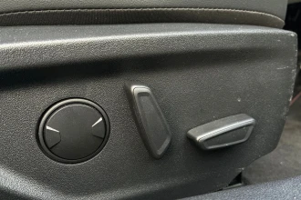 Vehicle Thumbnail 35