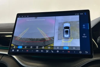 Vehicle Thumbnail 32