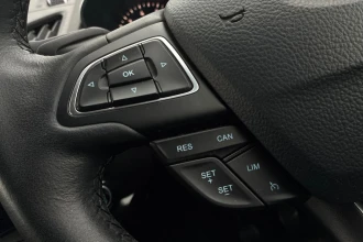 Vehicle Thumbnail 35