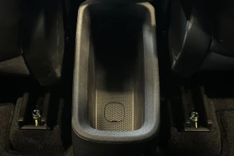 Vehicle Thumbnail 38